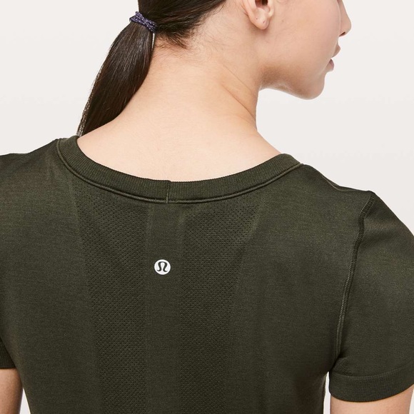 lululemon athletica Tops - Swiftly Tech Short Sleeve *Relaxed Fit
